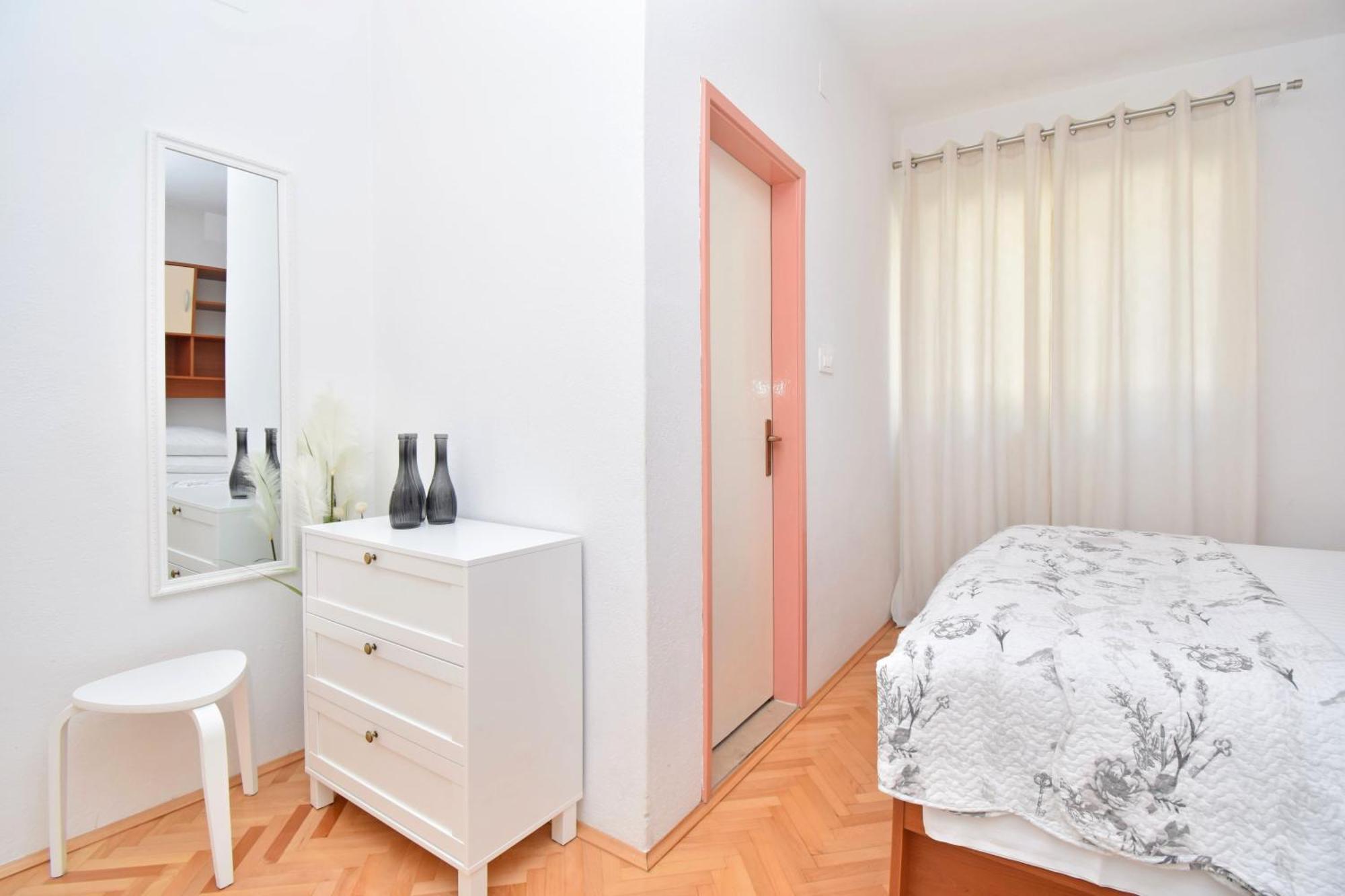 Apartment & Rooms Meri Tucepi Exterior photo