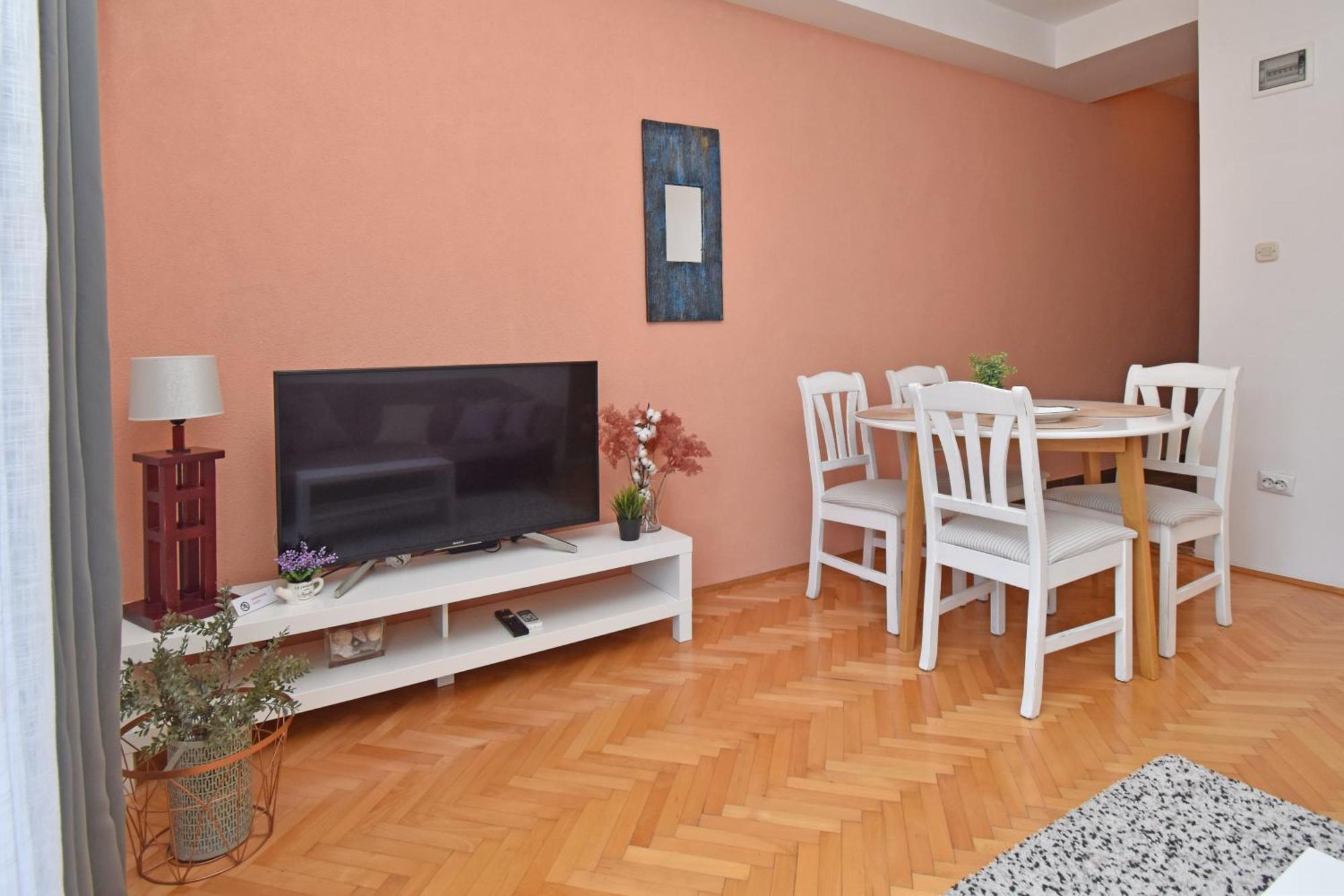 Apartment & Rooms Meri Tucepi Exterior photo
