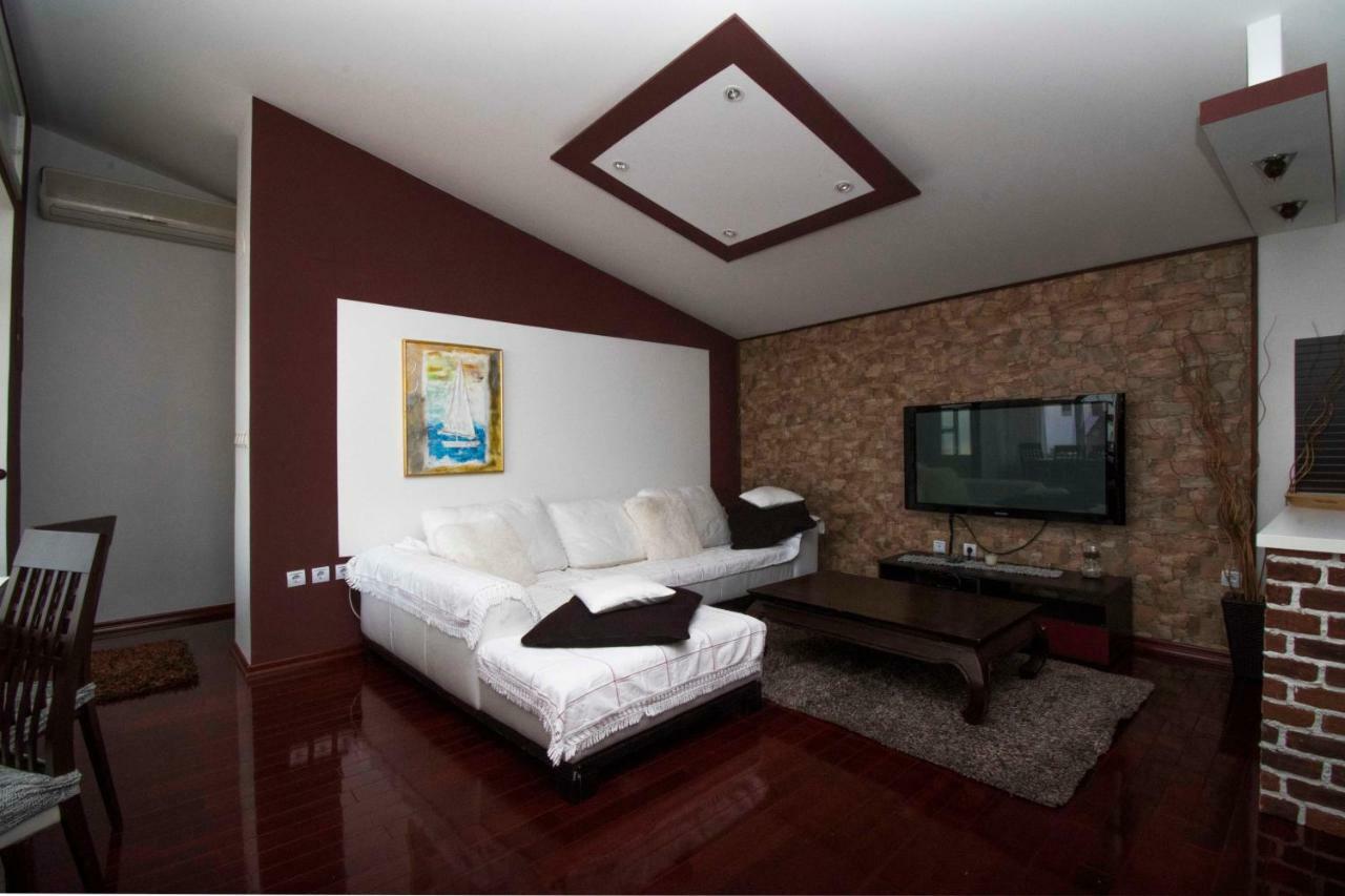 Apartment & Rooms Meri Tucepi Exterior photo