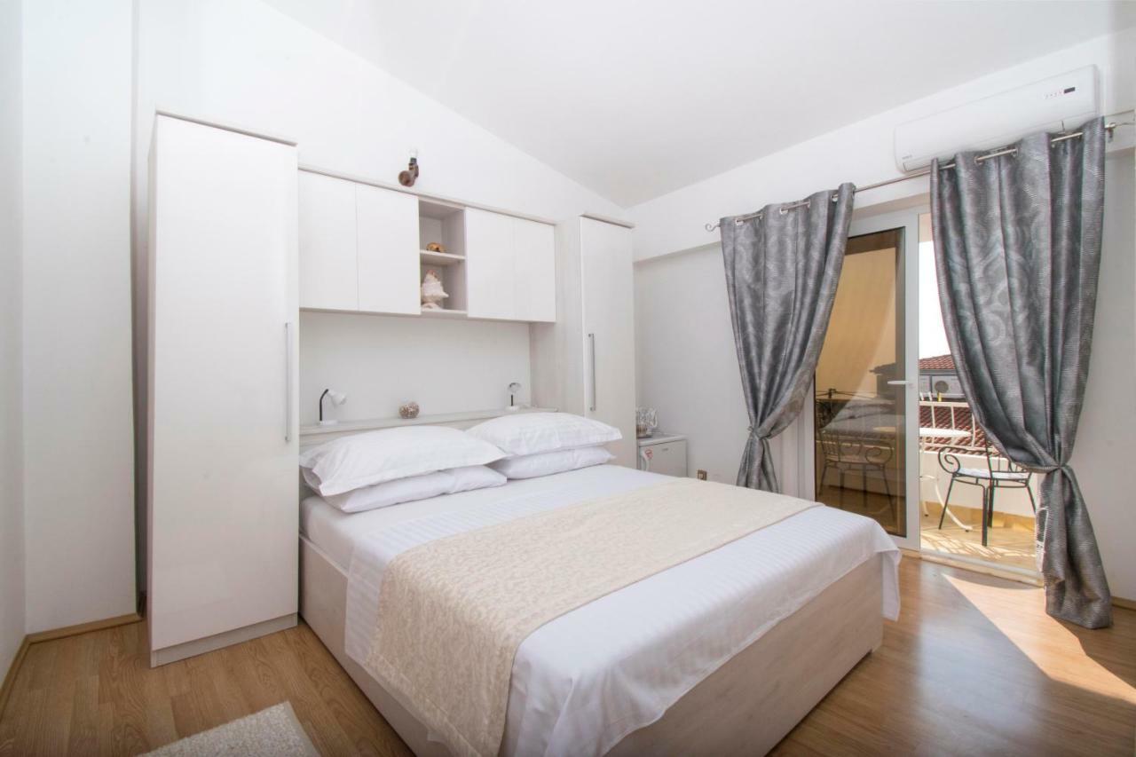 Apartment & Rooms Meri Tucepi Exterior photo